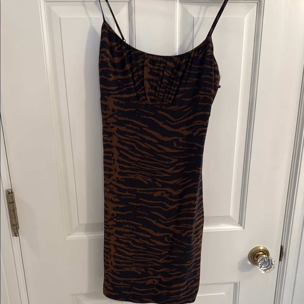 Brown and Black Sleeveless Dress